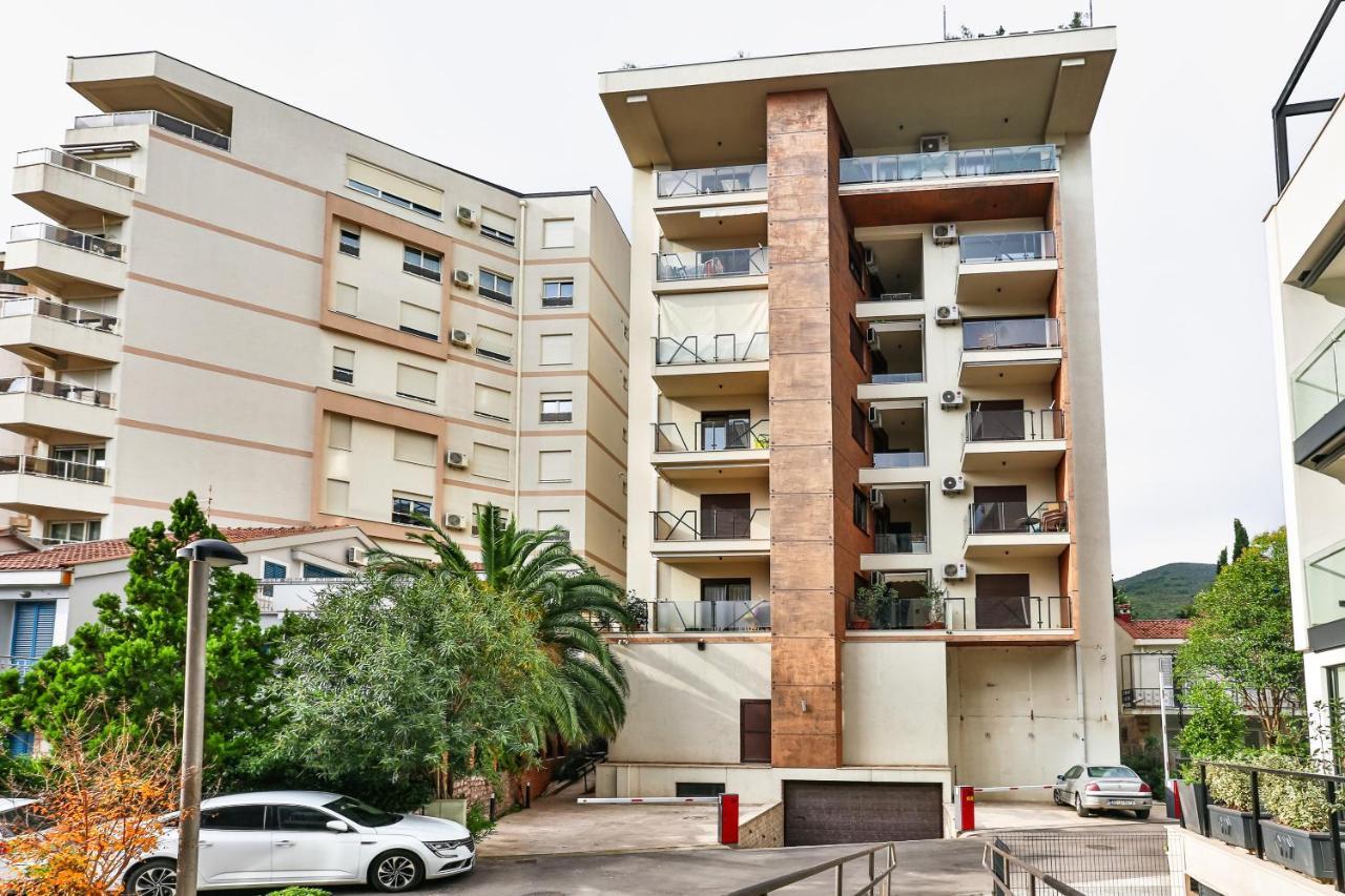 City Montesun Apartments Будва Экстерьер фото