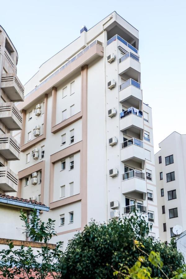 City Montesun Apartments Будва Экстерьер фото