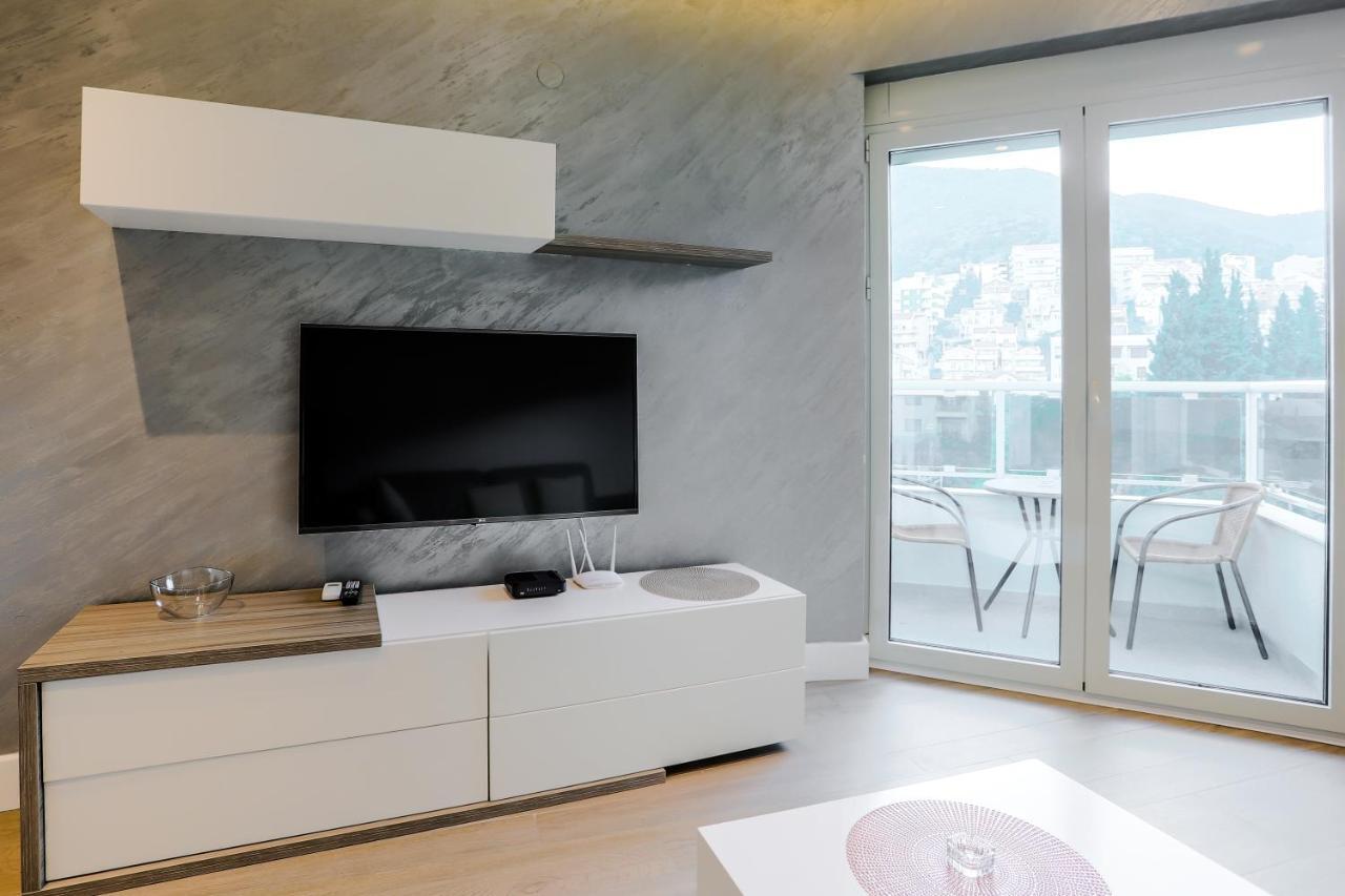 City Montesun Apartments Будва Экстерьер фото
