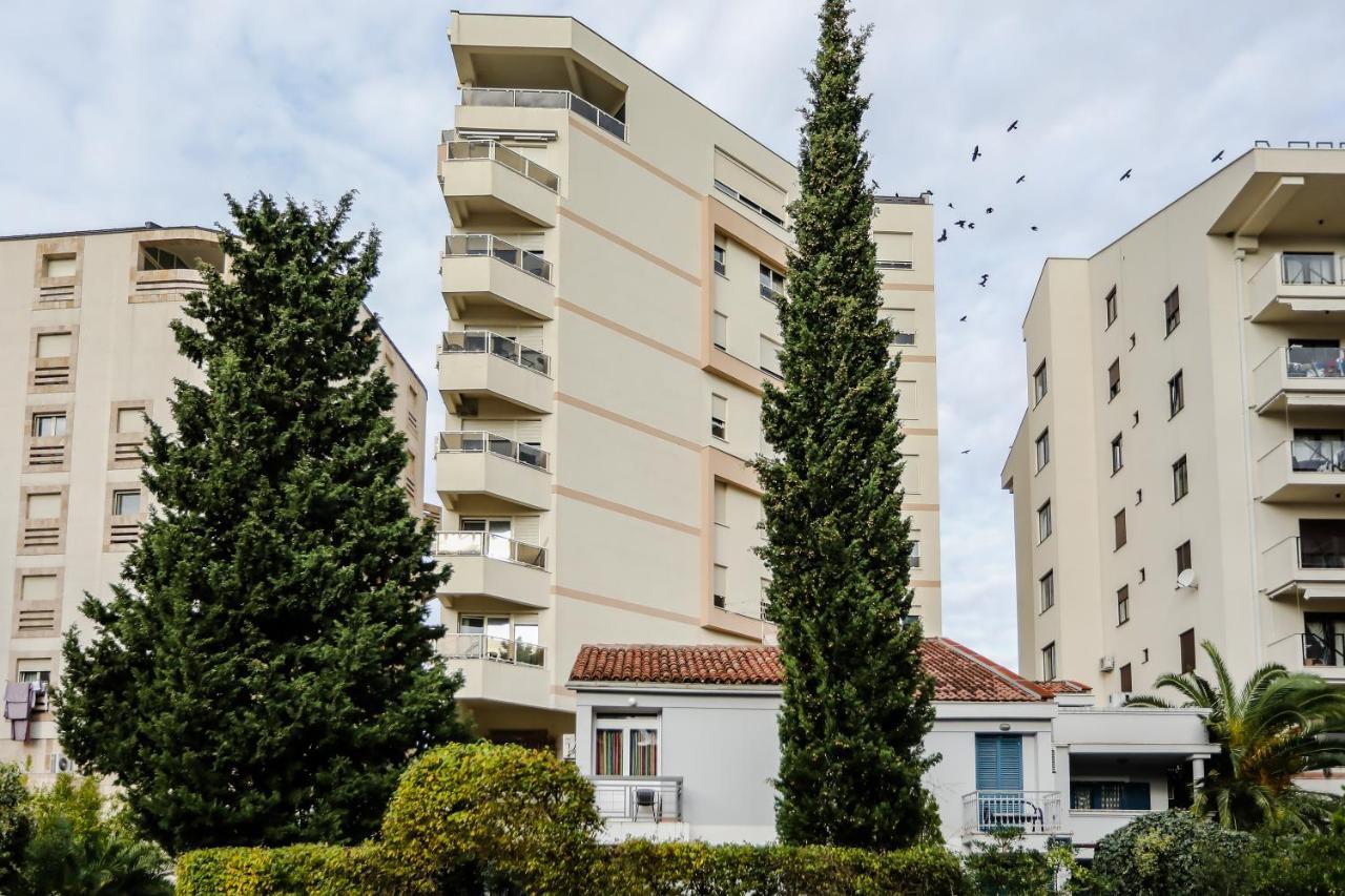 City Montesun Apartments Будва Экстерьер фото
